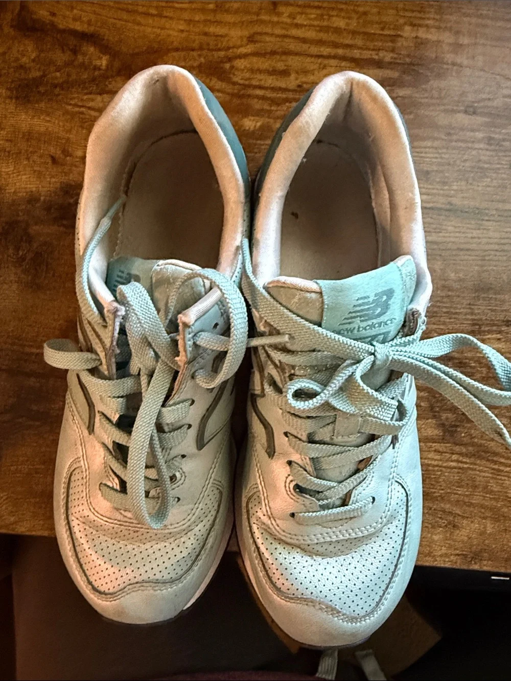 New Balance Women’s 574 Metallic Blue Size 8.5 Classic Sneaker